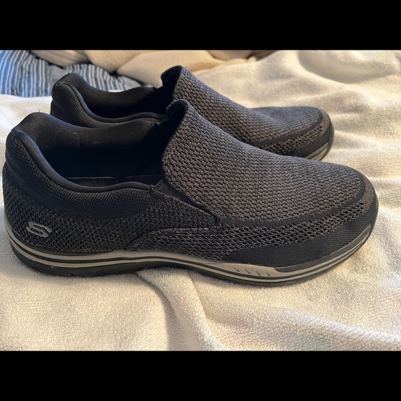 Skechers | Shoes | Slightly Used 